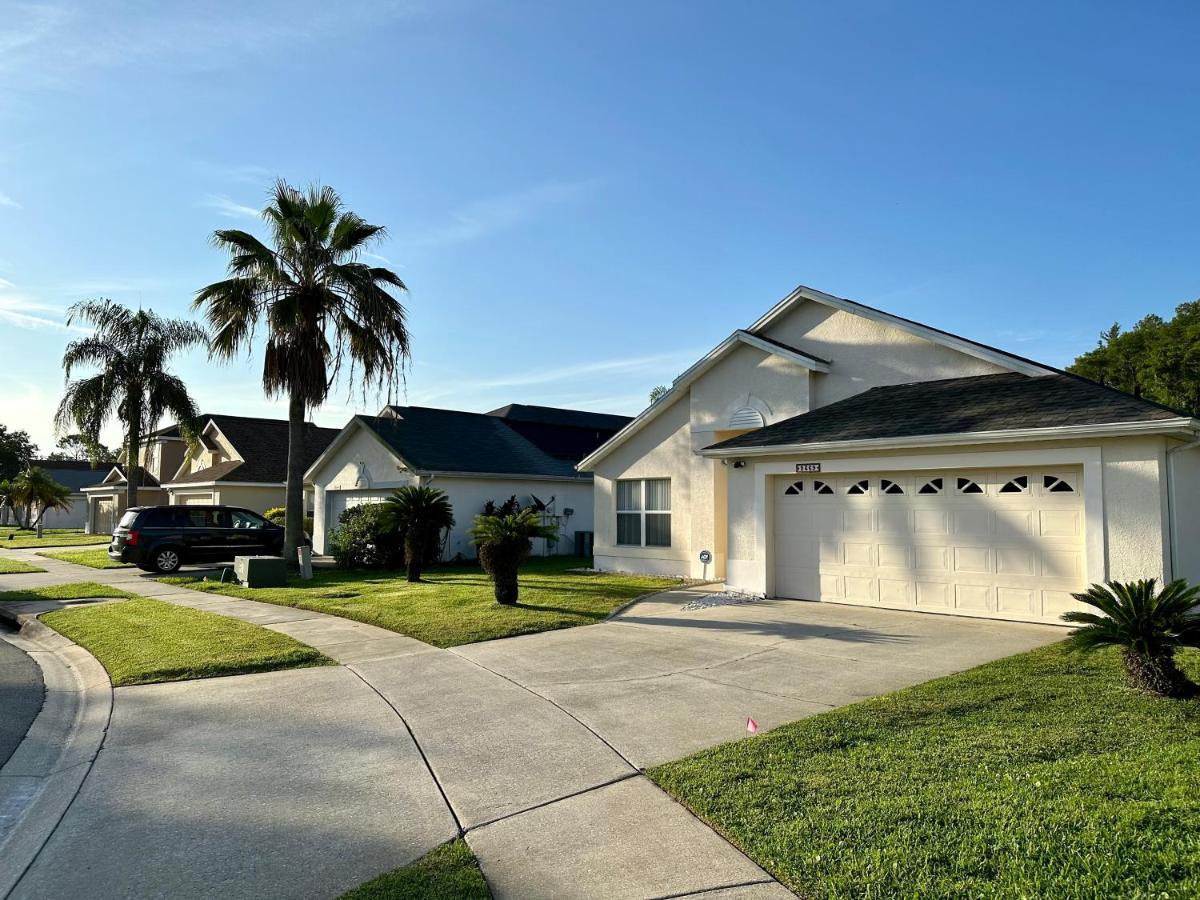 Private Pool With A Beautiful View Overlooking The Lake! Near Disney - Universal Kissimmee Exterior foto