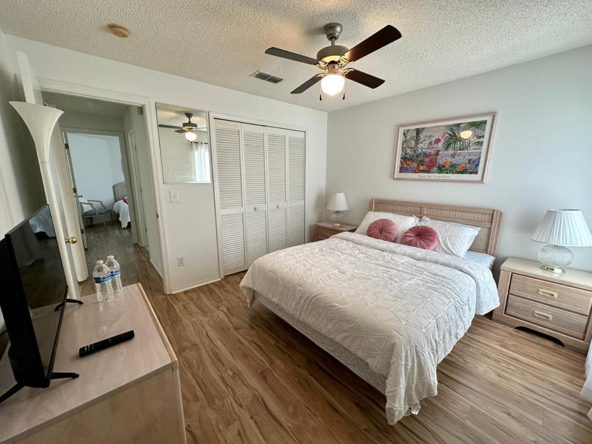 Private Pool With A Beautiful View Overlooking The Lake! Near Disney - Universal Kissimmee Exterior foto
